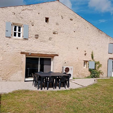 La Grange Pyratelle Villa Puyravault  Buitenkant foto